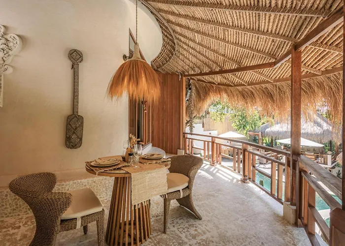 Layla - 7br In Pererenan - With Private Pool, Spa, Cinema & Gym *
