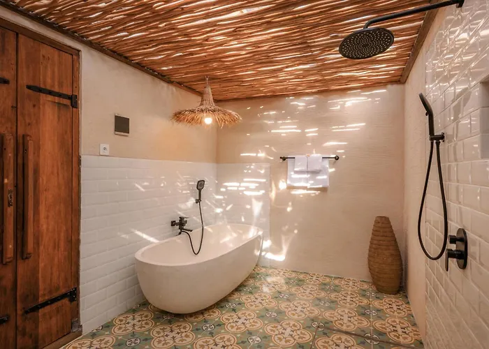 Layla - 7br In Pererenan - With Private Pool, Spa, Cinema & Gym * Denpasar (Bali)