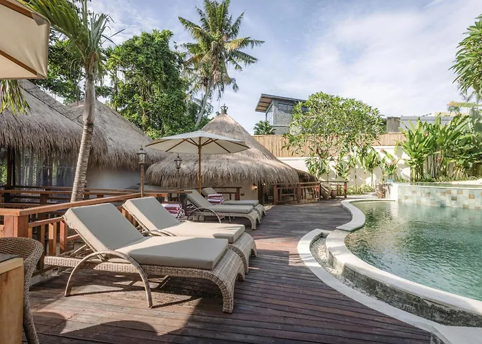 Layla - 7br In Pererenan - With Private Pool, Spa, Cinema & Gym Villa