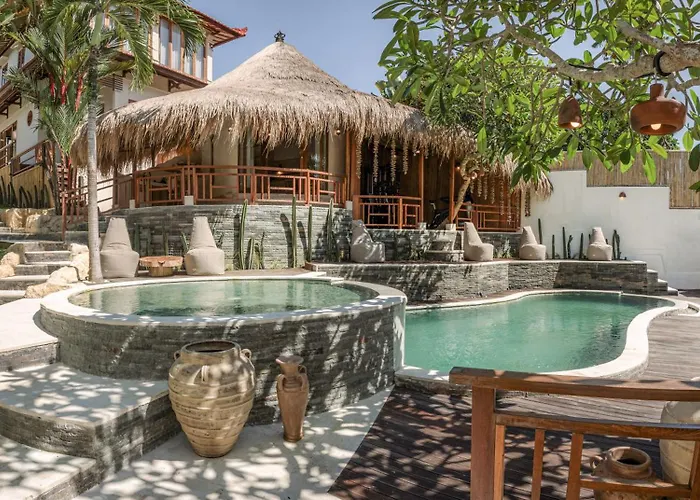 Layla - 7br In Pererenan - With Private Pool, Spa, Cinema & Gym *
