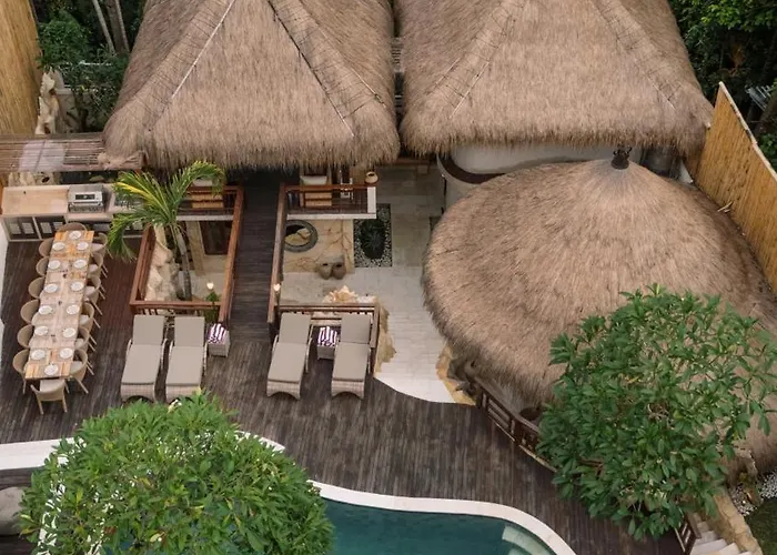Layla - 7br In Pererenan - With Private Pool, Spa, Cinema & Gym Villa *