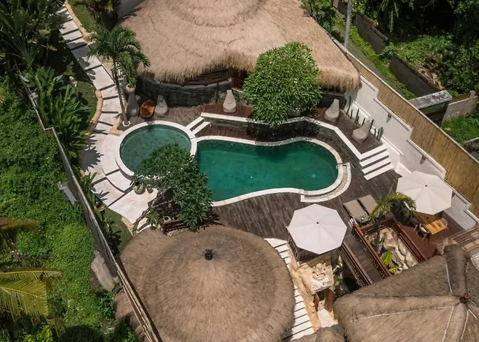 Layla - 7br In Pererenan - With Private Pool, Spa, Cinema & Gym *